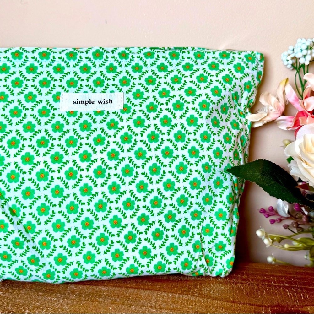Simple Wish Mystery Bag filled with Skincare and Beauty Products! + $100 value 💖